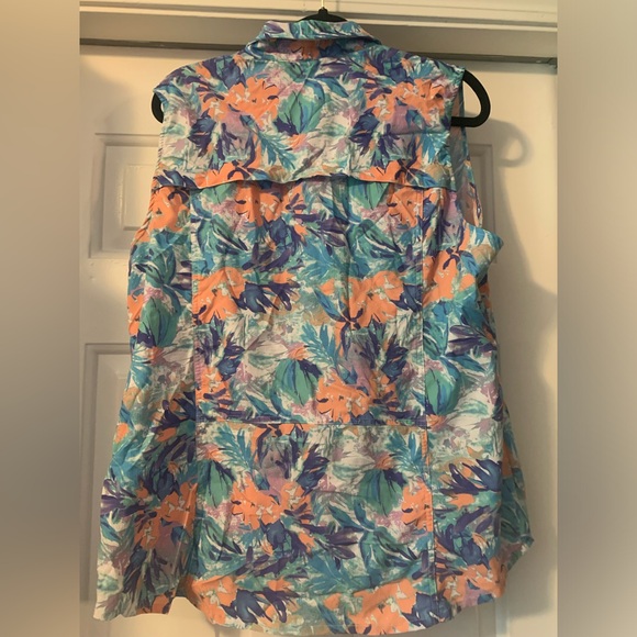 Reel Legends women’s button up top size 1X - Picture 6 of 6